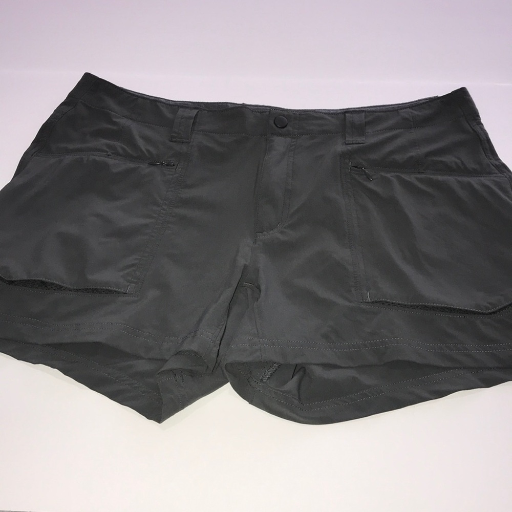 Gander Mountain shorts size 14